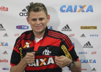 Sem chances no Flamengo Jonas deve ser emprestado para a Ponte Preta