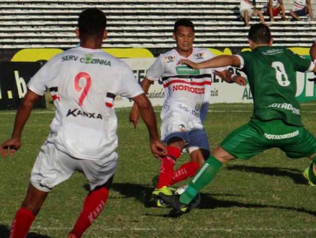 River faz 1 a 0 no Salgueiro e vence a primeira na Série C