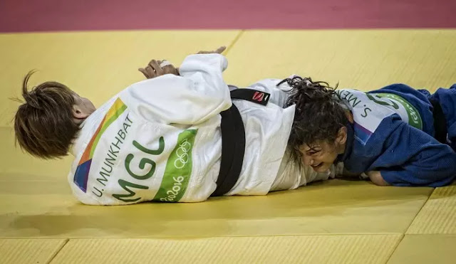 Sarah Menezes perde na repescagem, sofre luxação e dá adeus às Olimpíadas Rio 2016