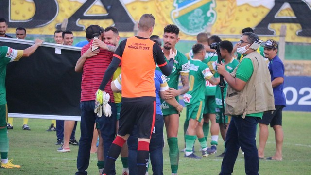 Altos goleia o Marcílio Dias e sobe para a Série C